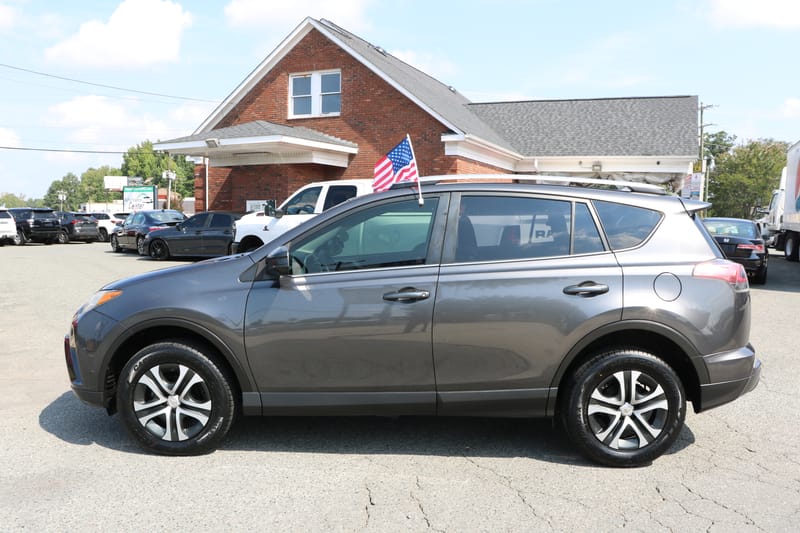 2018 TOYOTA RAV4 LE - TOY749354