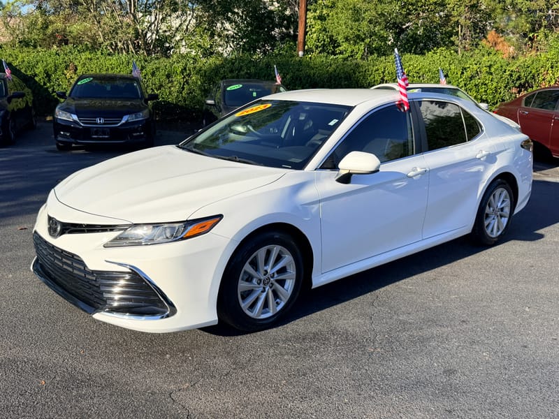 2023 TOYOTA CAMRY LE - TOY752088