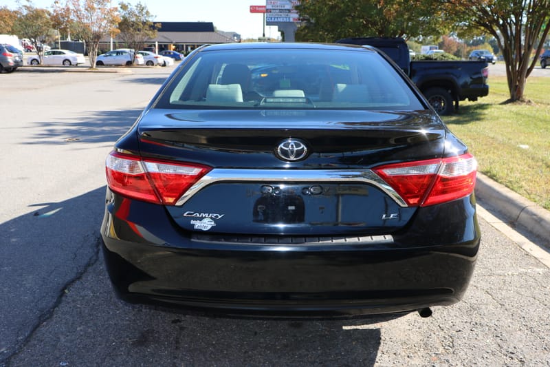 2017 TOYOTA CAMRY LE - TOY753147B