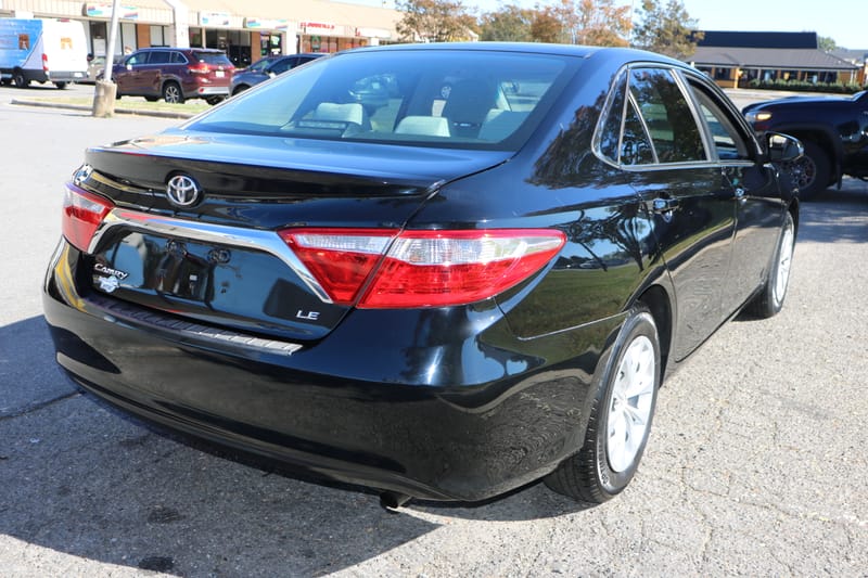 2017 TOYOTA CAMRY LE - TOY753147B
