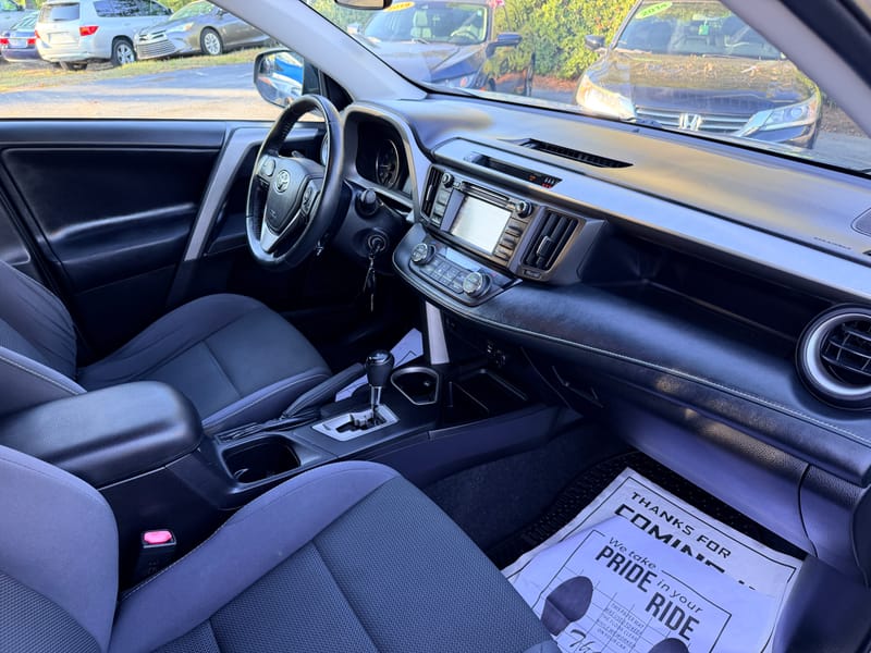 2018 TOYOTA RAV4 XLE - TOY757345