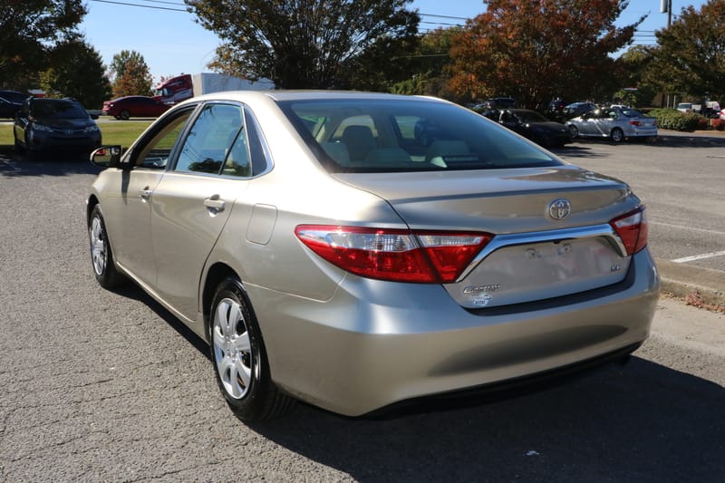 2017 TOYOTA CAMRY LE - TOY759985B
