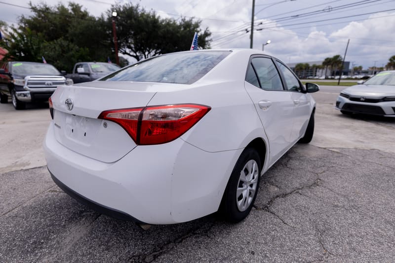 2017 TOYOTA COROLLA L - TOY761538B