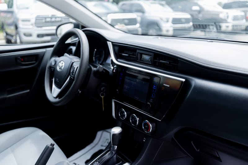 2017 TOYOTA COROLLA L - TOY761538B