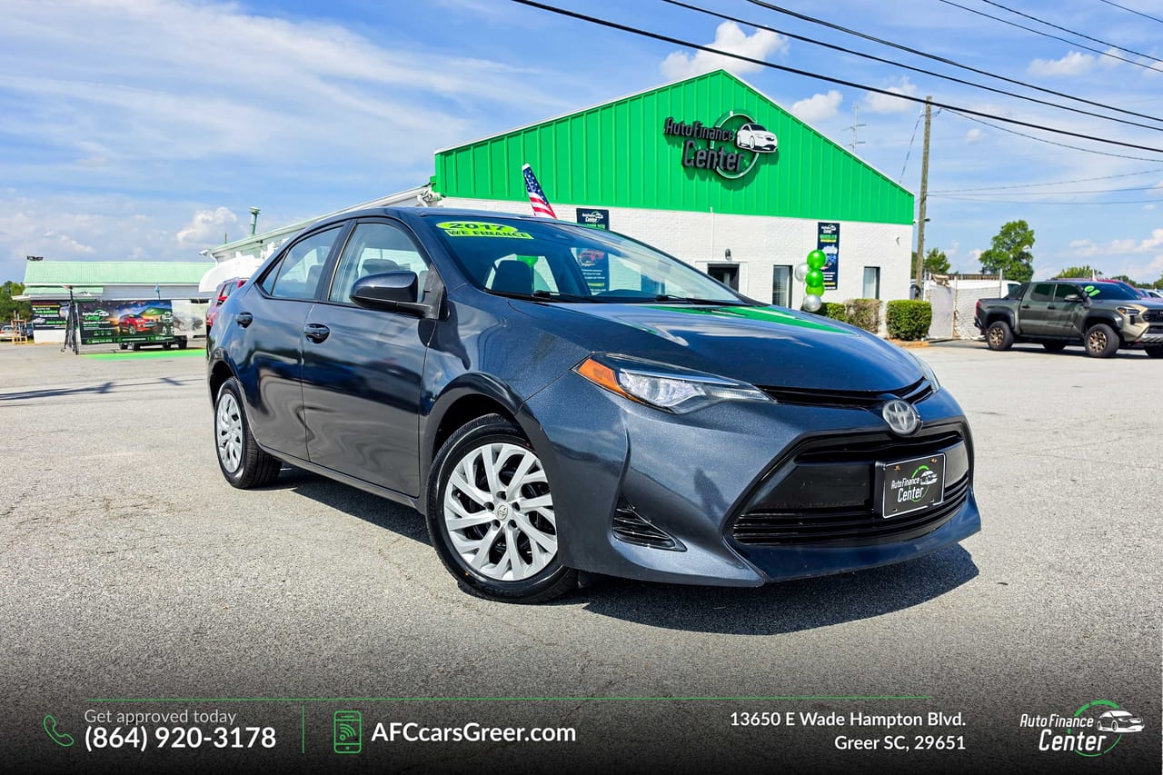 2017 TOYOTA COROLLA LE - TOY770620 — photo 1 of 24