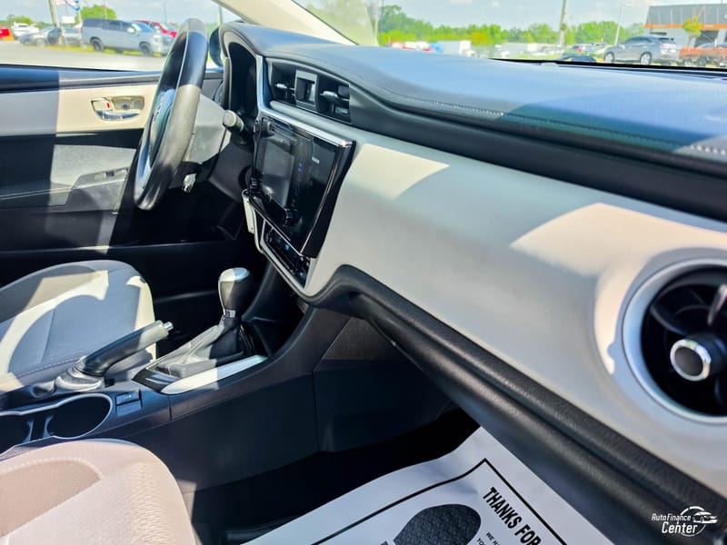 2017 TOYOTA COROLLA LE - TOY770620