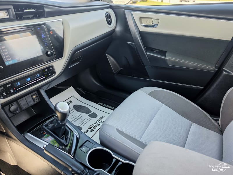 2017 TOYOTA COROLLA LE - TOY770620