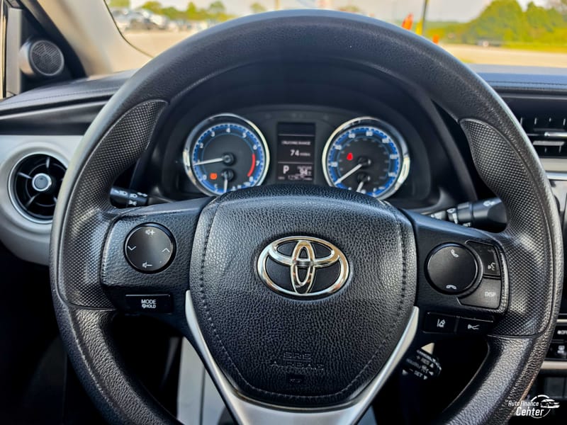 2017 TOYOTA COROLLA LE - TOY770620