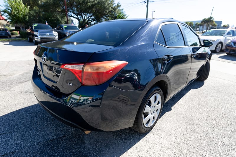 2017 TOYOTA COROLLA LE - TOY828378C