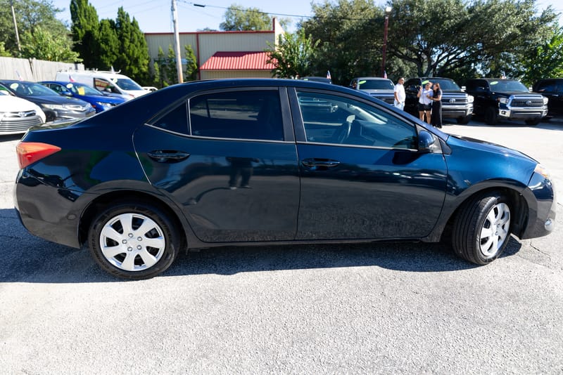 2017 TOYOTA COROLLA LE - TOY828378C