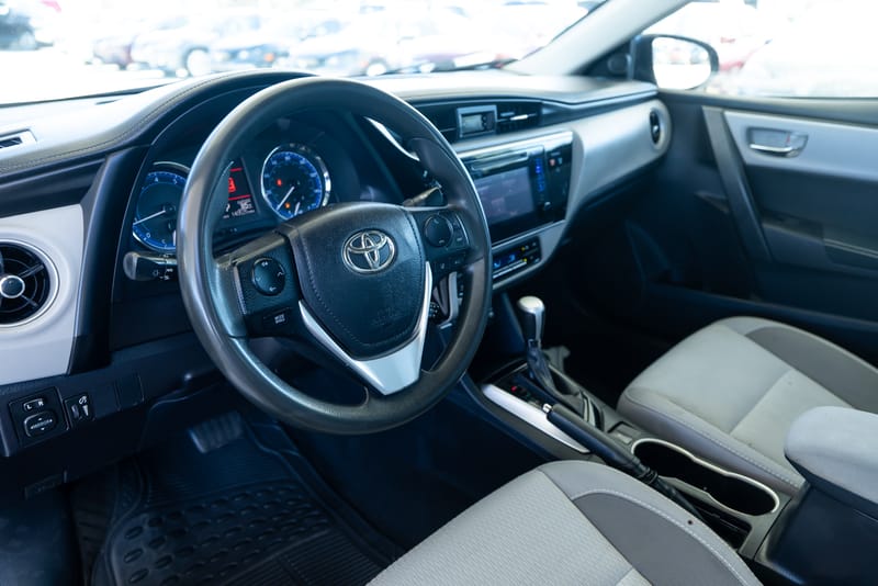 2017 TOYOTA COROLLA LE - TOY828378C