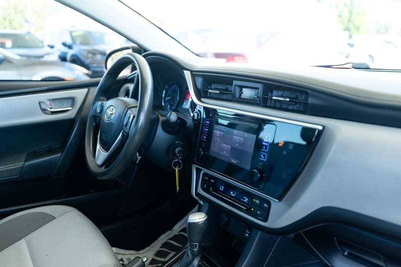 2017 TOYOTA COROLLA LE - TOY828378C