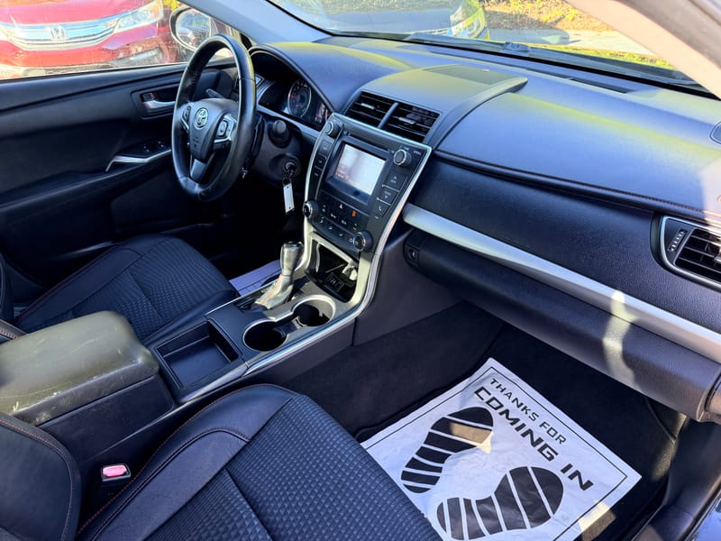 2015 TOYOTA CAMRY SE - TOY880413