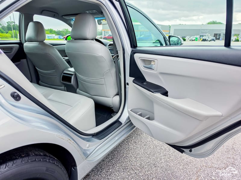 2015 TOYOTA CAMRY LE - TOY895878