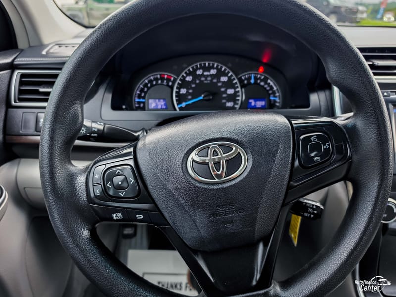 2015 TOYOTA CAMRY LE - TOY895878