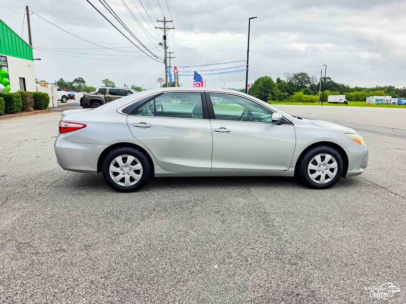 2015 TOYOTA CAMRY LE - TOY895878