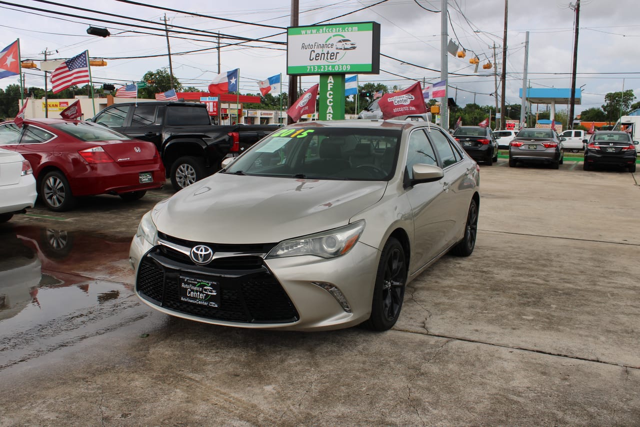 2015 TOYOTA CAMRY - TOY905265C — photo 1 of 24