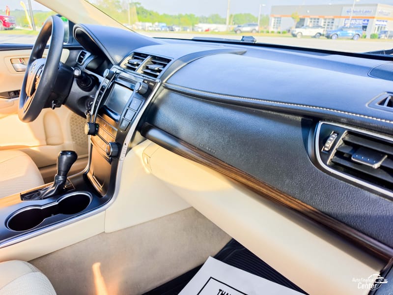 2015 TOYOTA CAMRY LE - TOY928882