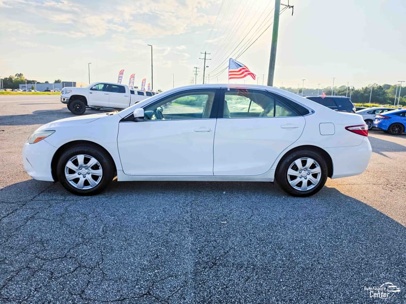 2015 TOYOTA CAMRY LE - TOY928882