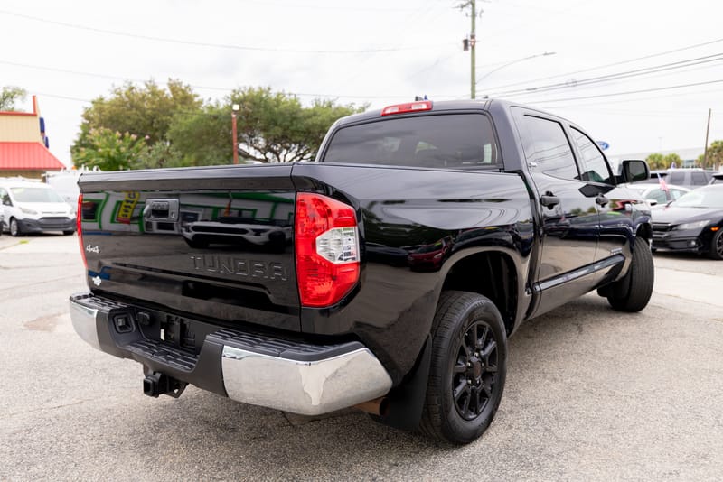 2020 TOYOTA TUNDRA SR5 - TOY940725B