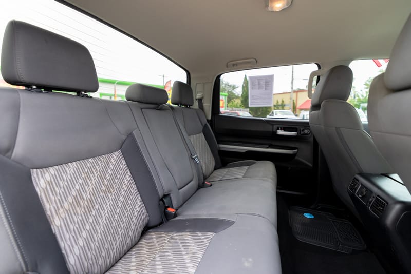 2020 TOYOTA TUNDRA SR5 - TOY940725B