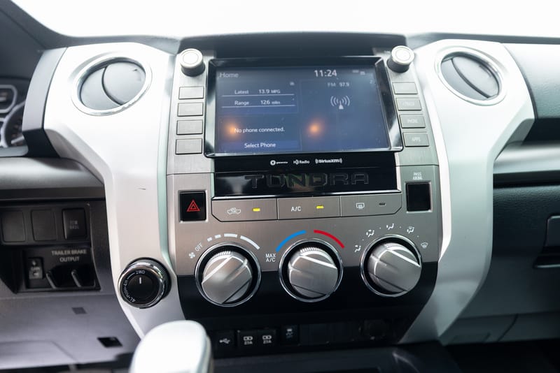 2020 TOYOTA TUNDRA SR5 - TOY940725B