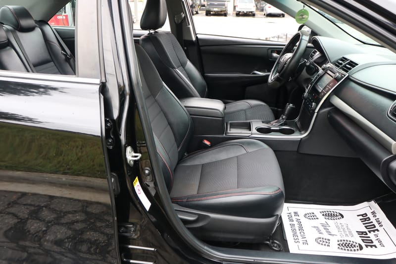 2015 TOYOTA CAMRY SE - TOY962829D