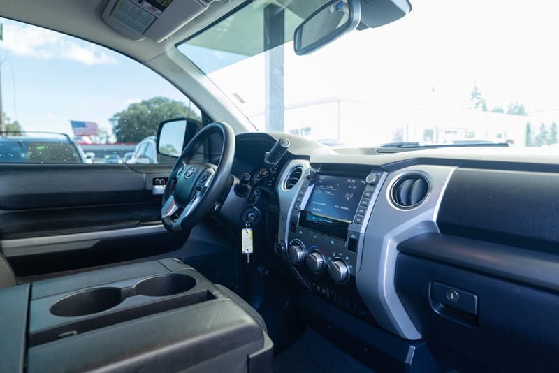 2021 TOYOTA TUNDRA SR5 - TOY995318