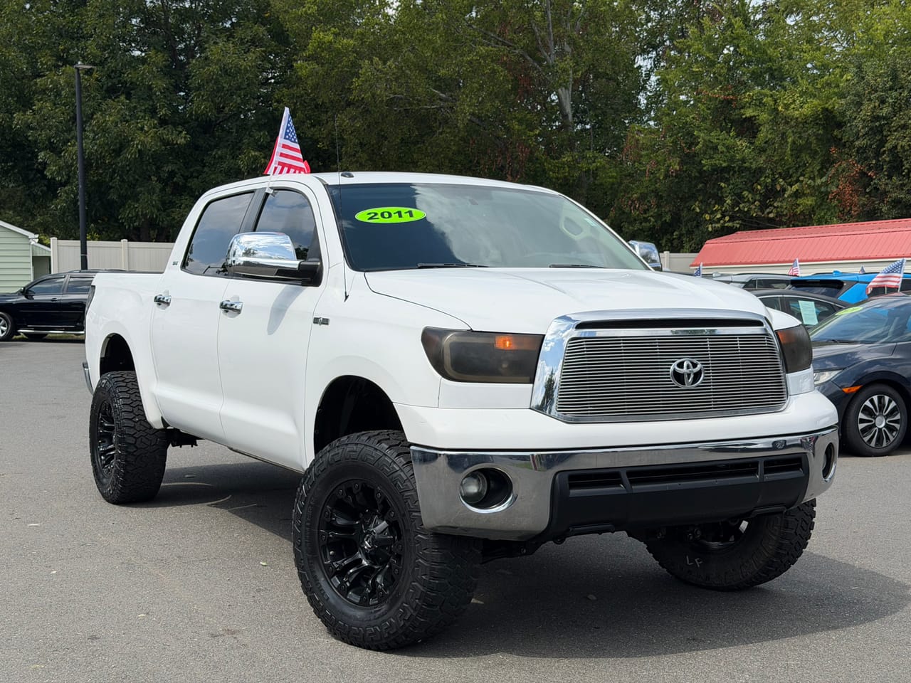 2011 TOYOTA TUNDRA BASE - TOYX020772 — photo 1 of 17